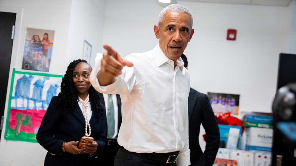 Barack Obama Addresses Alien Conspiracy Theories and Government post image